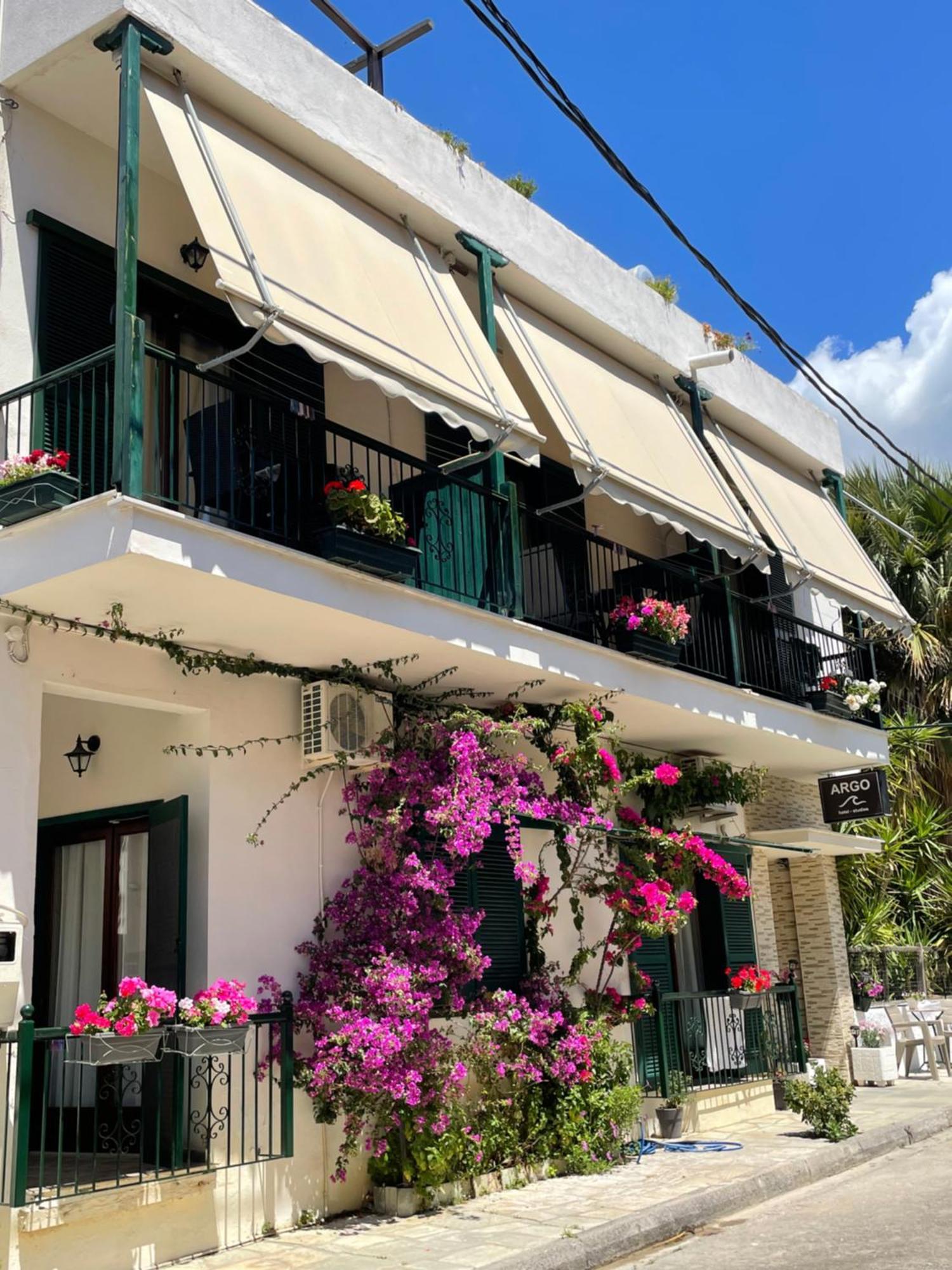 Αργω Aparthotel กาลาเนรา ภายนอก รูปภาพ